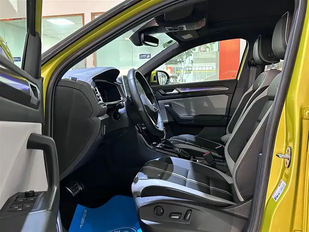 Volkswagen T-Roc 2023 из CN, фото 10
