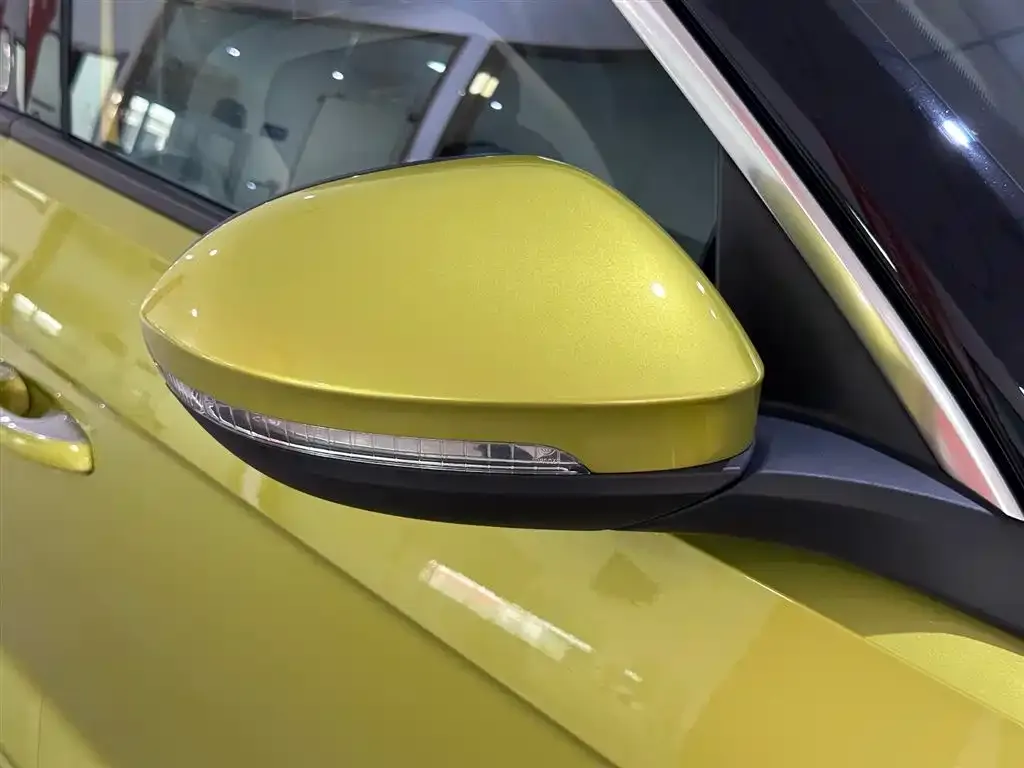 Volkswagen T-Roc 2023 из CN, фото 3