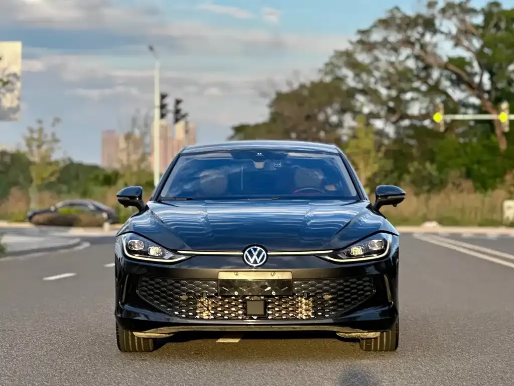Volkswagen Lamando 2023 из CN, фото 2