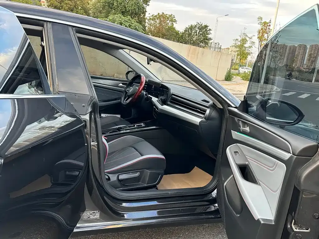 Volkswagen Lamando 2023 из CN, фото 8