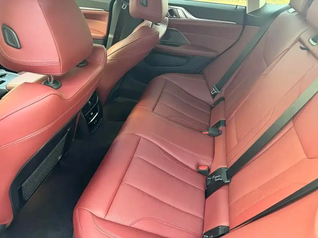 BMW 4 Series 2023 из CN, фото 10