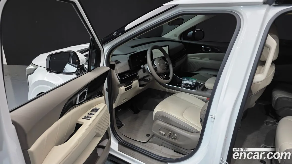Kia Carnival — фото 10