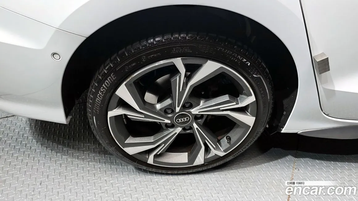 Audi A3 2023 из KR, фото 5