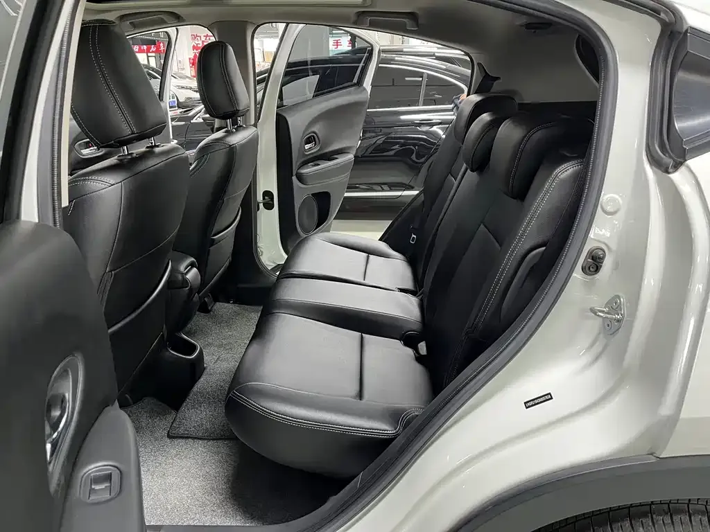 Honda Vezel 2022 из CN, фото 9