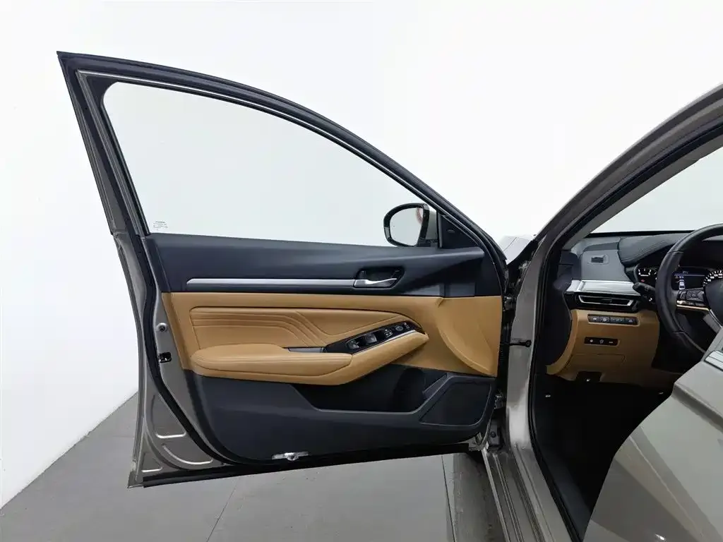 Nissan Teana 2023 из CN, фото 8