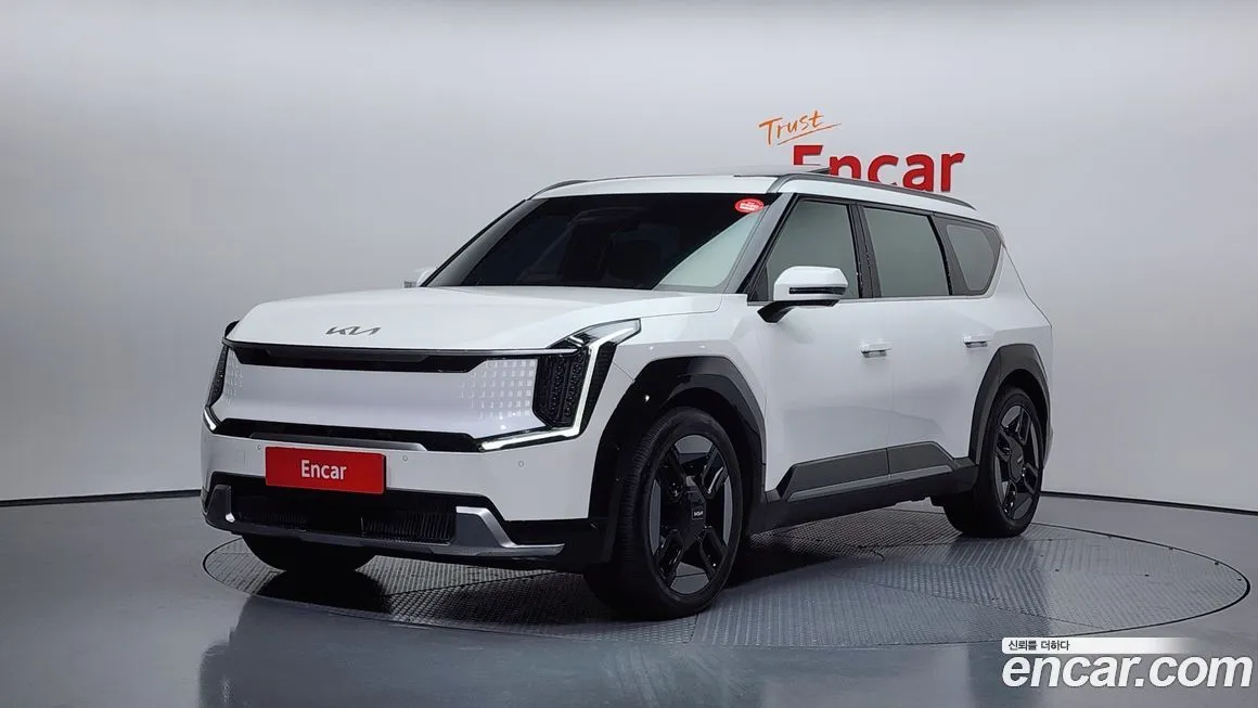 Kia EV9 2024 из KR, фото 1