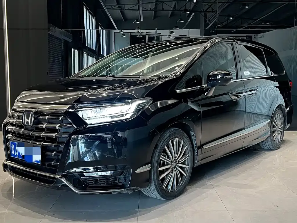 Honda Elysion 2022 из CN, фото 1
