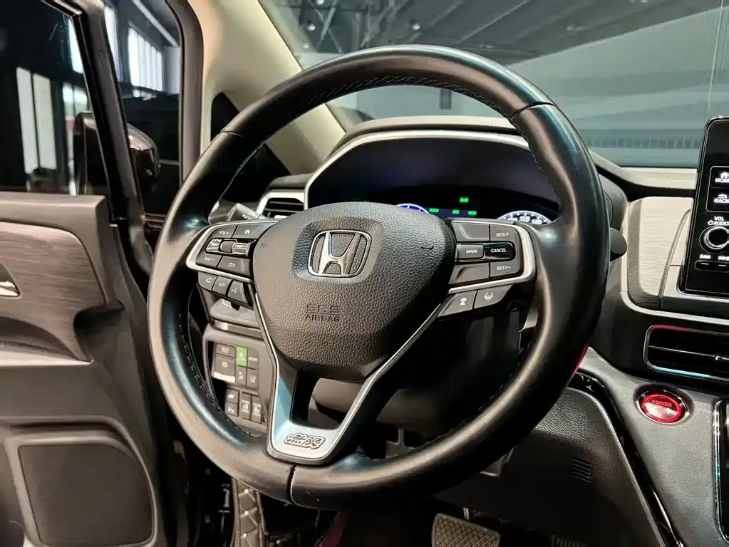 Honda Elysion 2022 из CN, фото 8