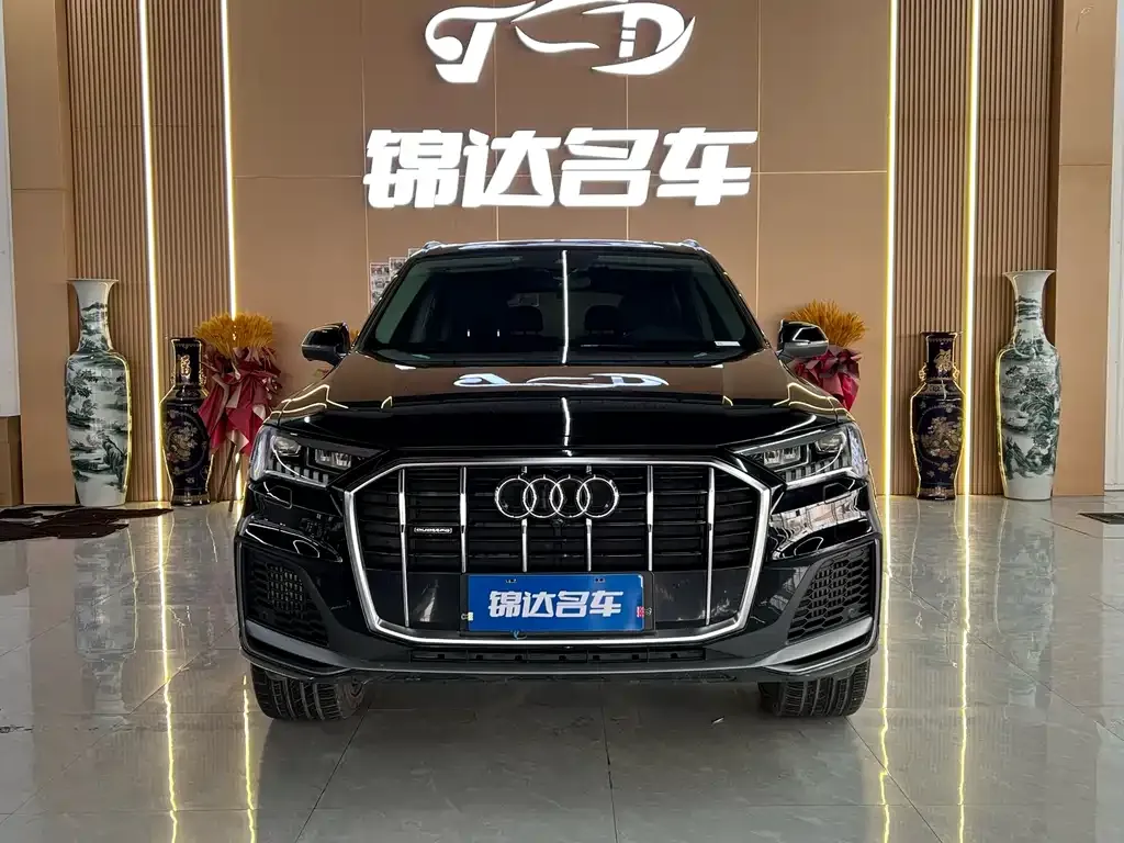 Audi Q7 2021 из CN, фото 2