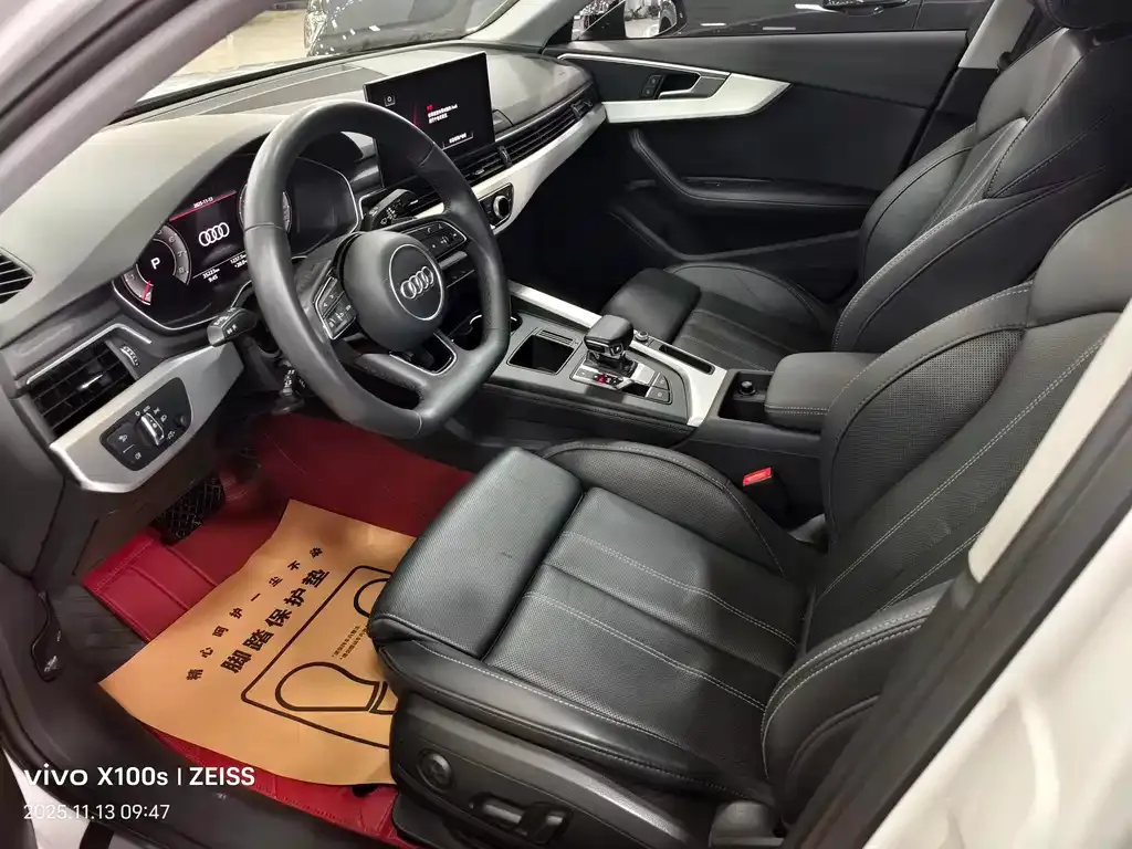 Audi A4L 2022 из CN, фото 4