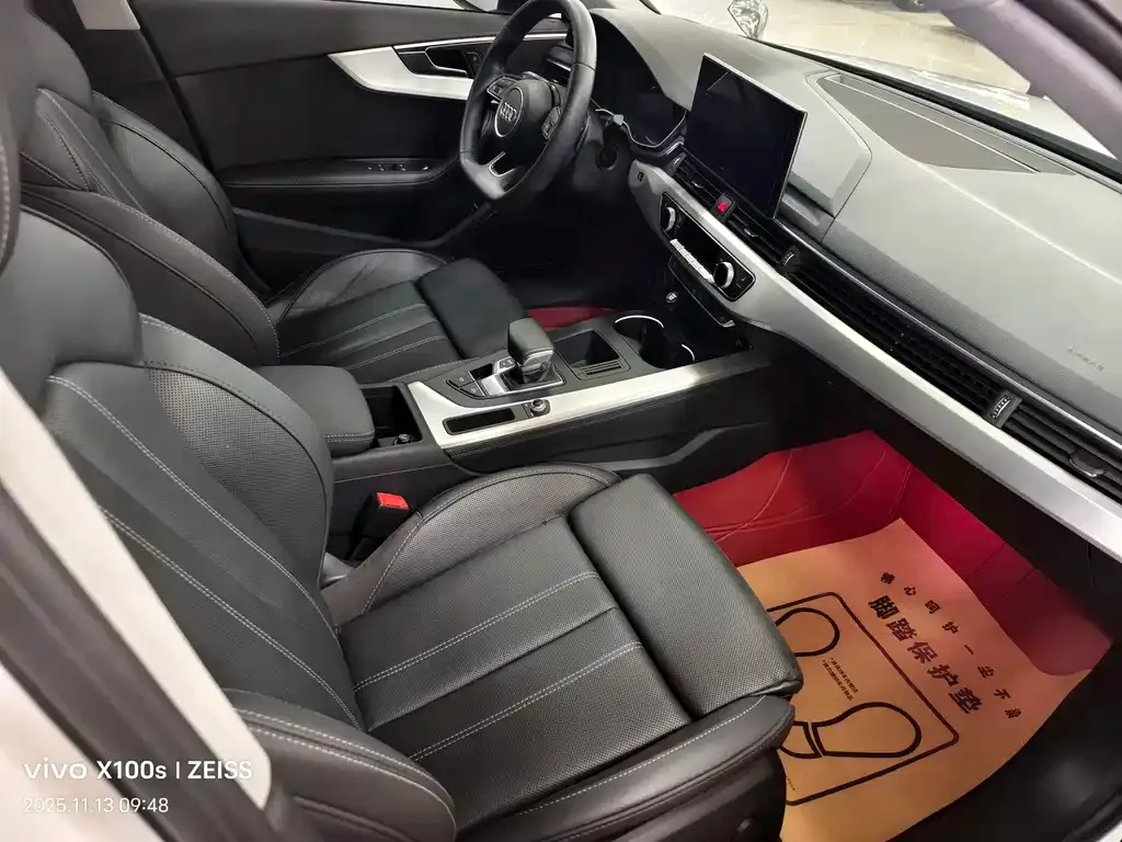 Audi A4L 2022 из CN, фото 5
