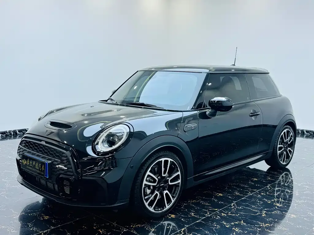 MINI Cooper (3-door) — фото 1