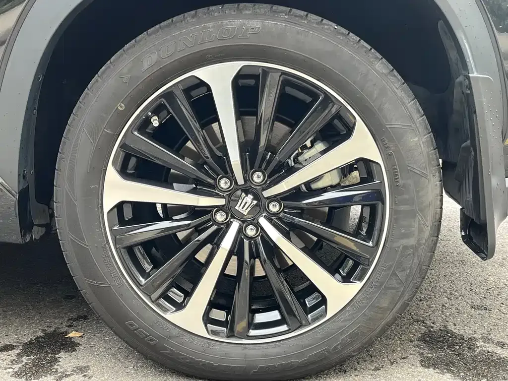 Toyota Crown Kluger 2023 из CN, фото 10