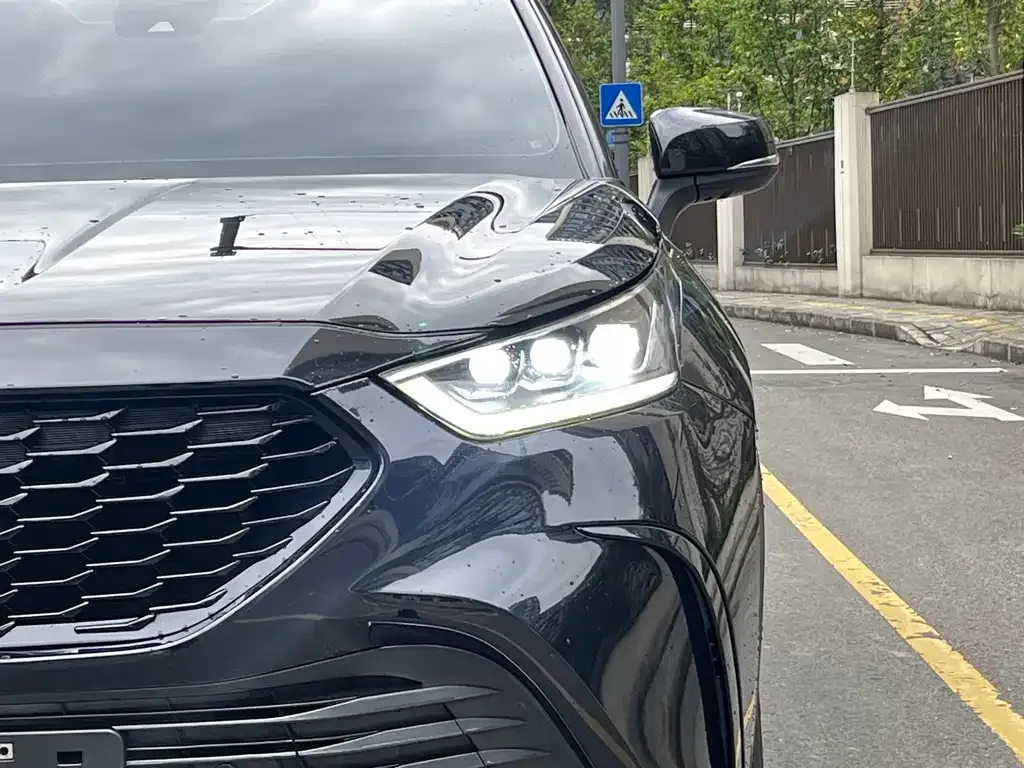 Toyota Crown Kluger 2023 из CN, фото 4