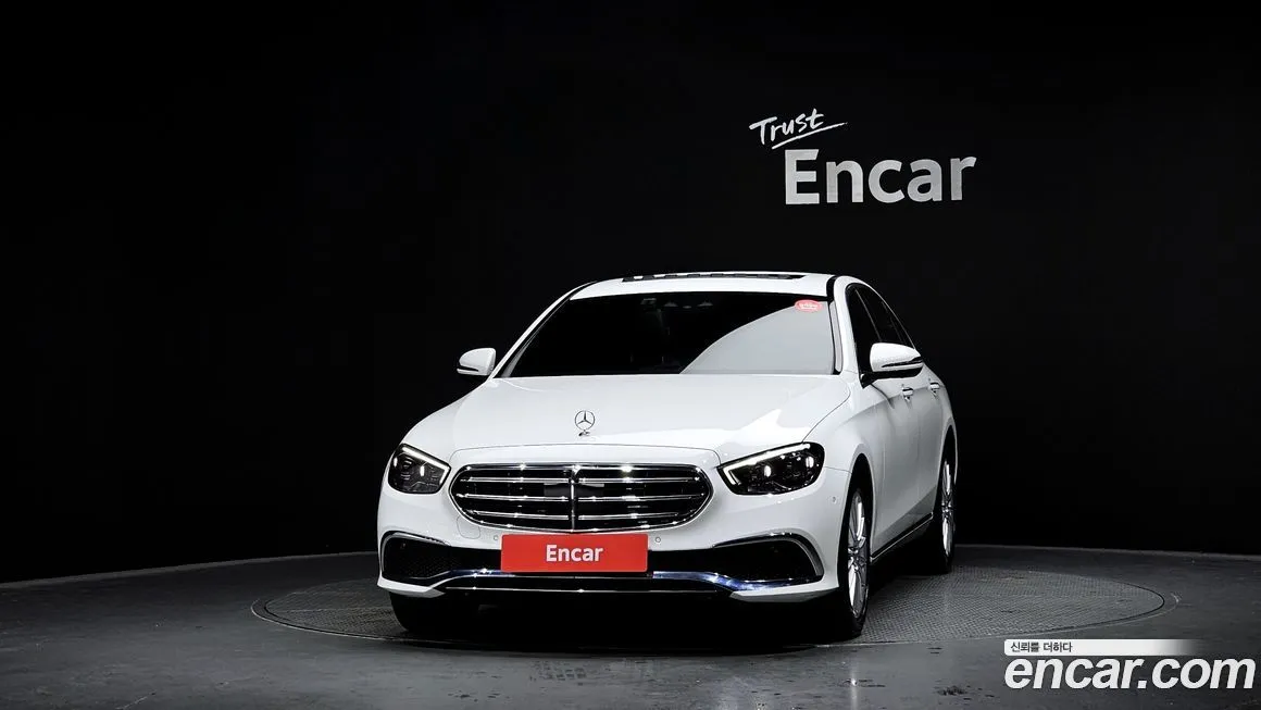 Mercedes-Benz E-Class — фото 3