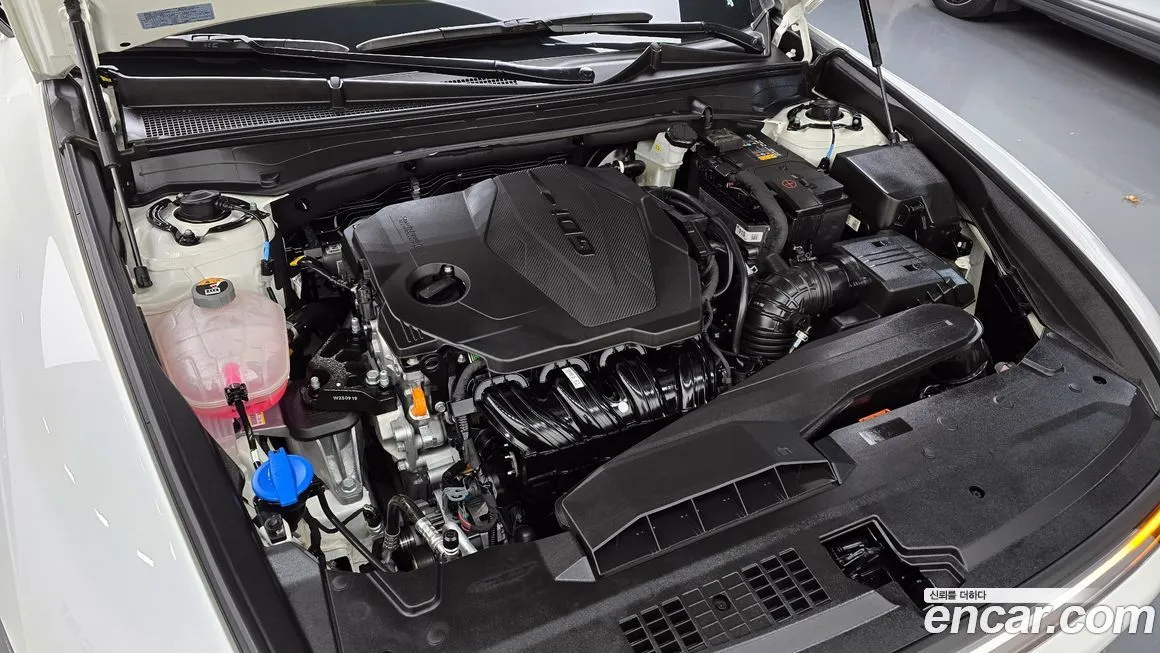 Hyundai Grandeur 2023 из KR, фото 6