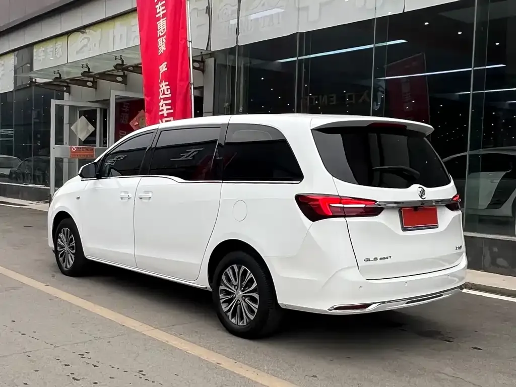 Buick GL8 2022 из CN, фото 4