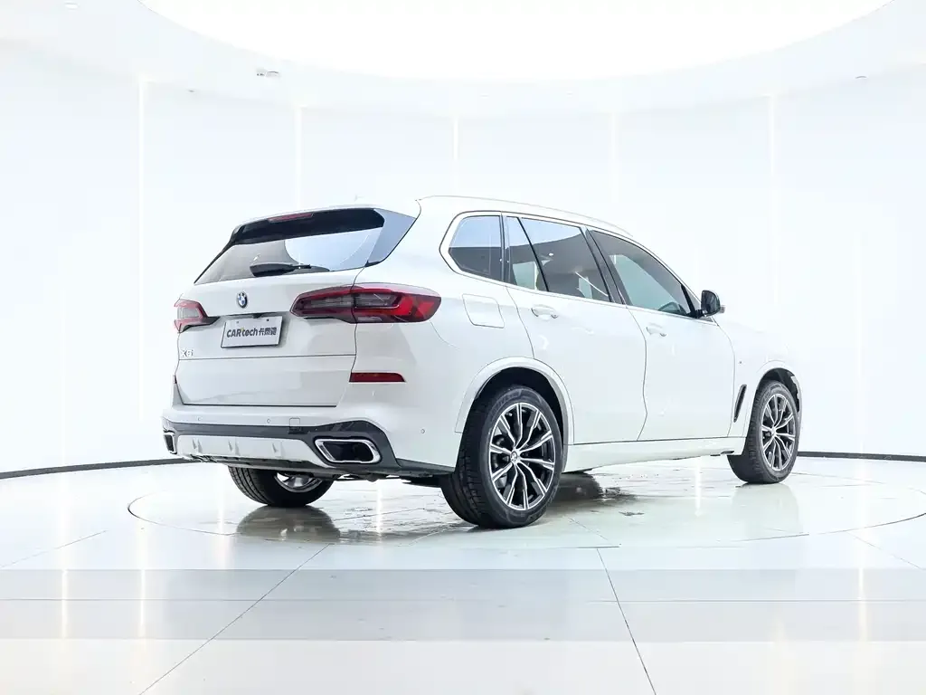 BMW X5 (Import) — фото 3
