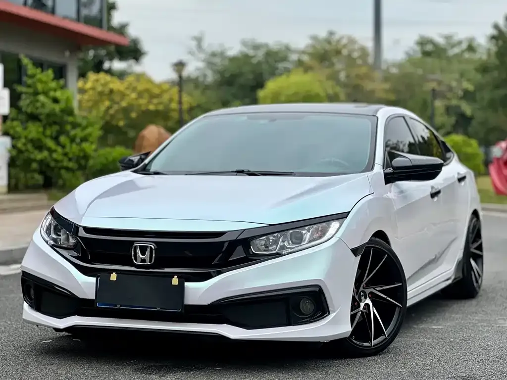 Honda Civic — фото 1