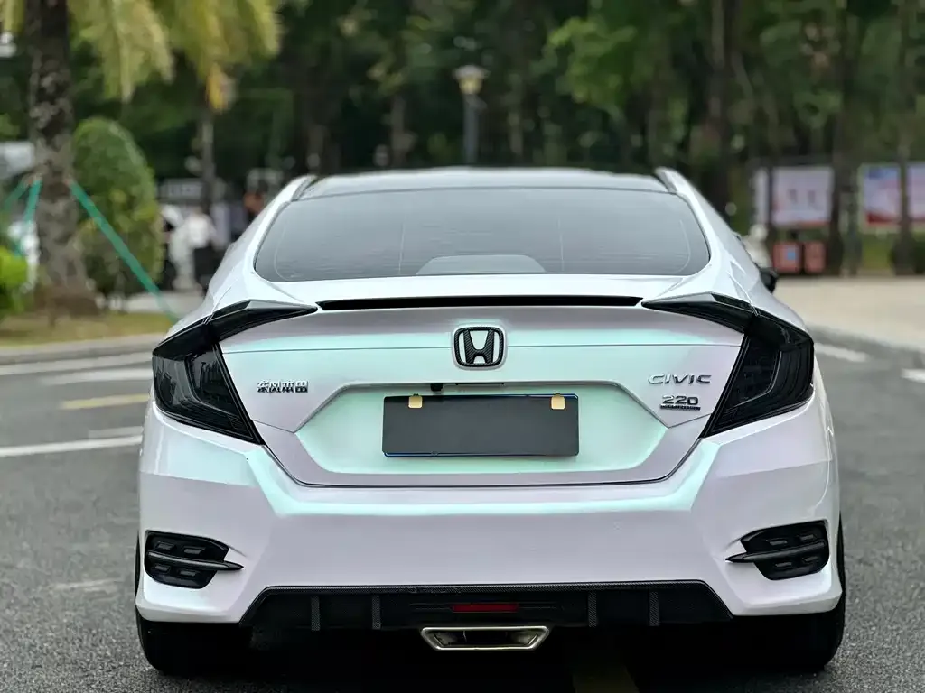 Honda Civic — фото 5