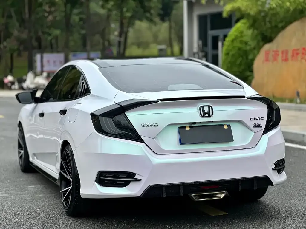 Honda Civic — фото 6