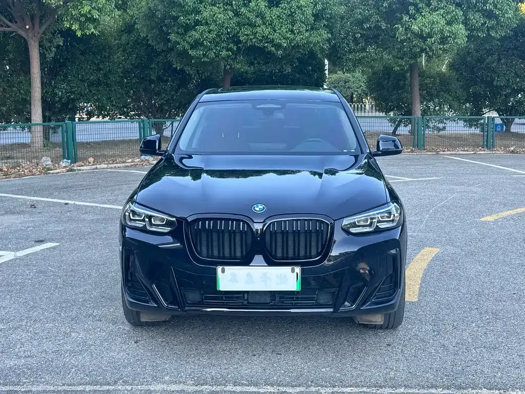 BMW iX3 — фото 2