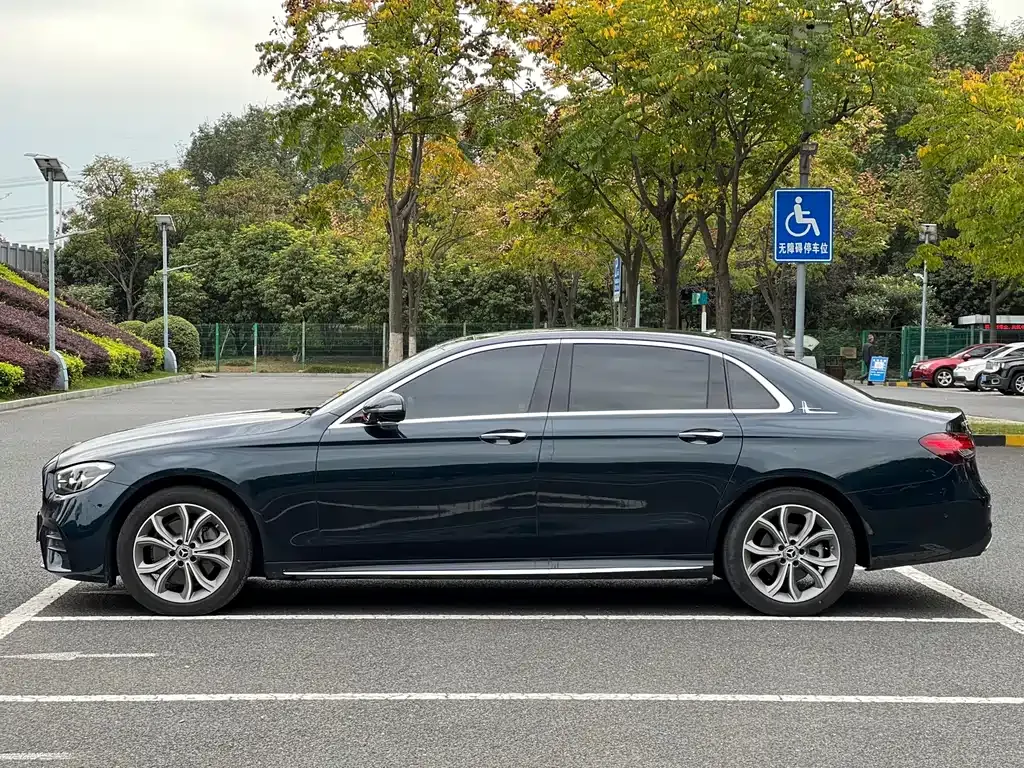 [object Object] E-Class 2022 из CN, фото 5