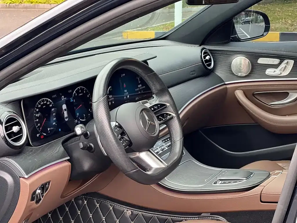 [object Object] E-Class 2022 из CN, фото 6