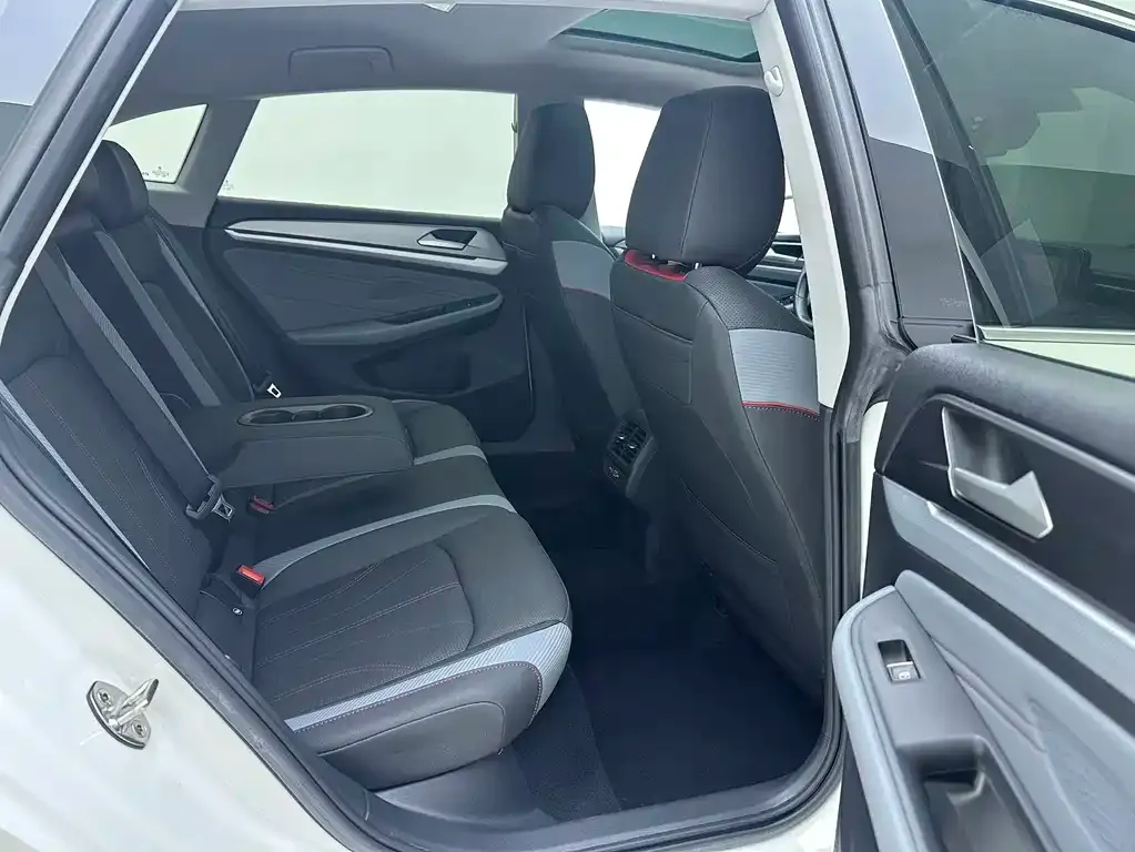 Volkswagen Lamando 2022 из CN, фото 10