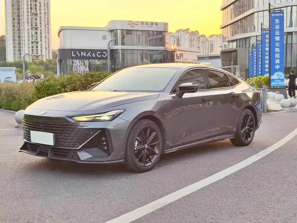 Changan UNI-V 2022 из CN, фото 1