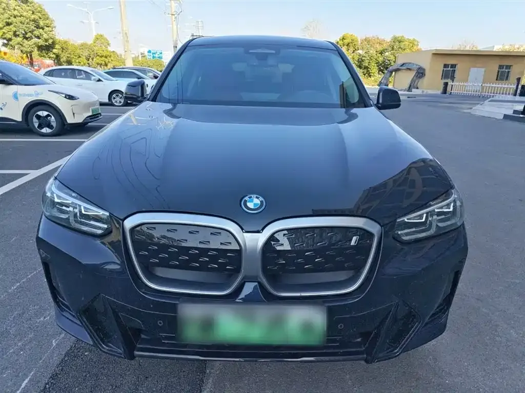 BMW iX3 2025 из CN, фото 3