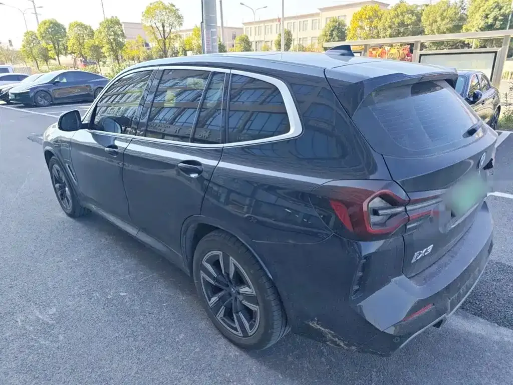 BMW iX3 2025 из CN, фото 5