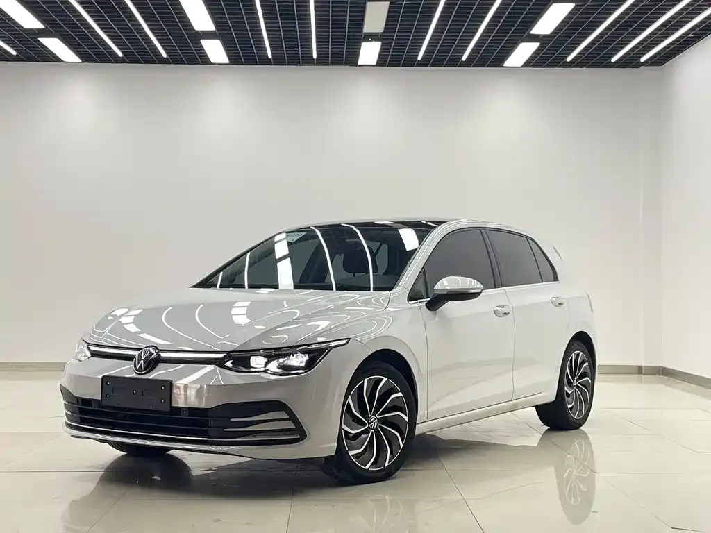Volkswagen Golf 2022 из CN, фото 1