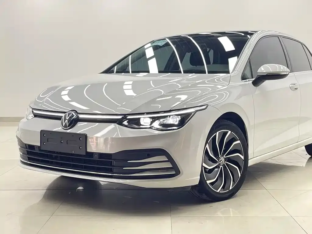 Volkswagen Golf 2022 из CN, фото 2