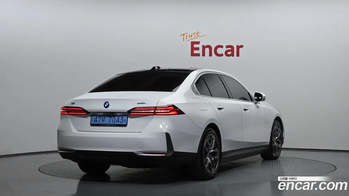 BMW i5 2024 из KR, фото 2