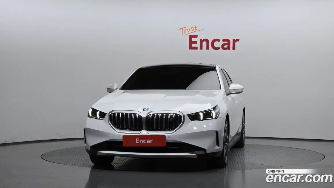 BMW i5 2024 из KR, фото 3
