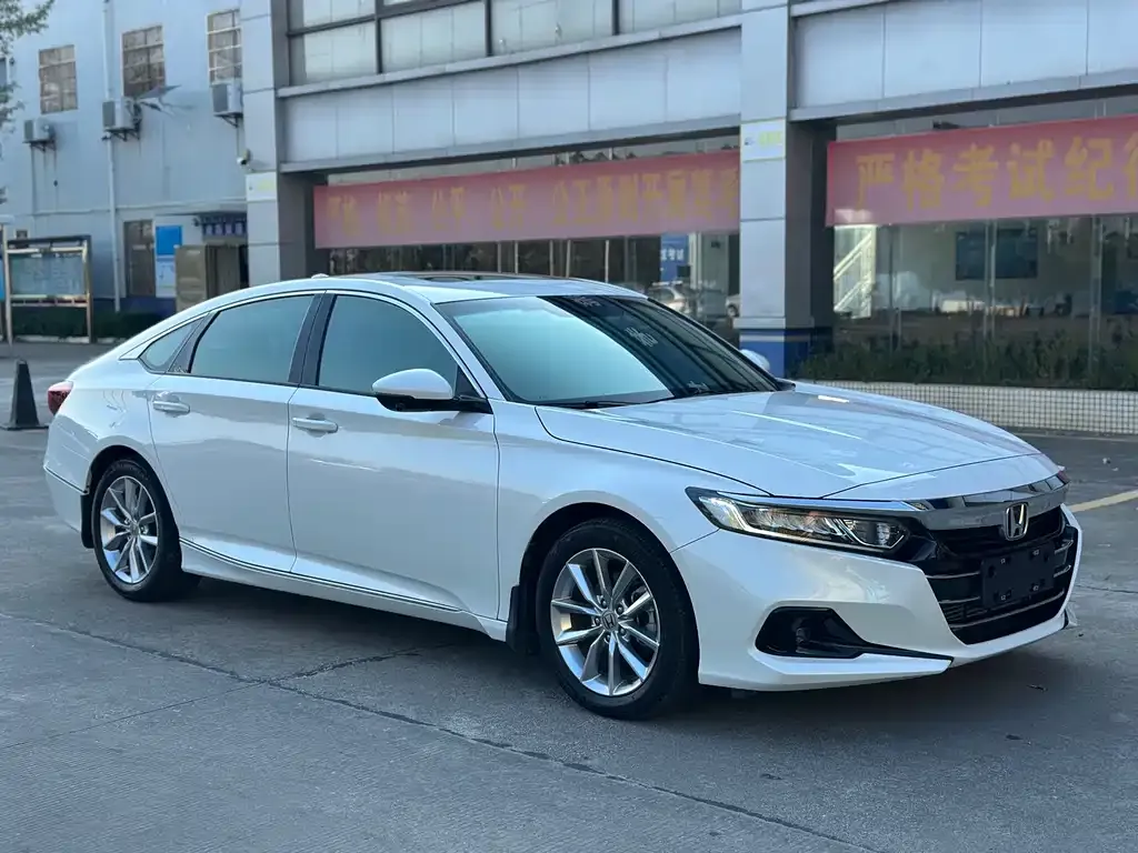 Honda Accord — фото 3