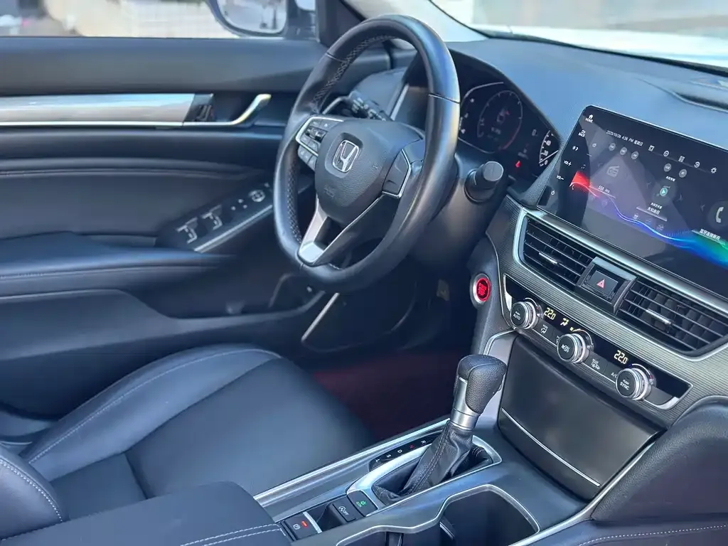 Honda Accord — фото 9