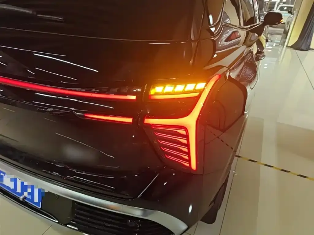 Hongqi HS3 2025 из CN, фото 8