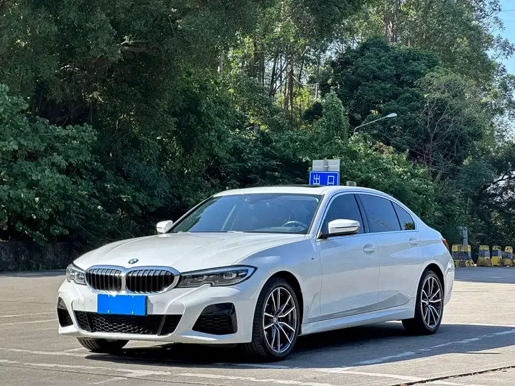 BMW 3 Series — фото 1