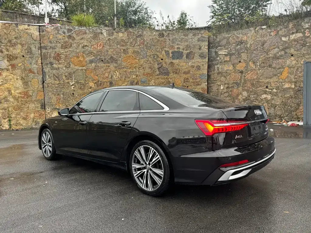 Audi A6L 2023 из CN, фото 9