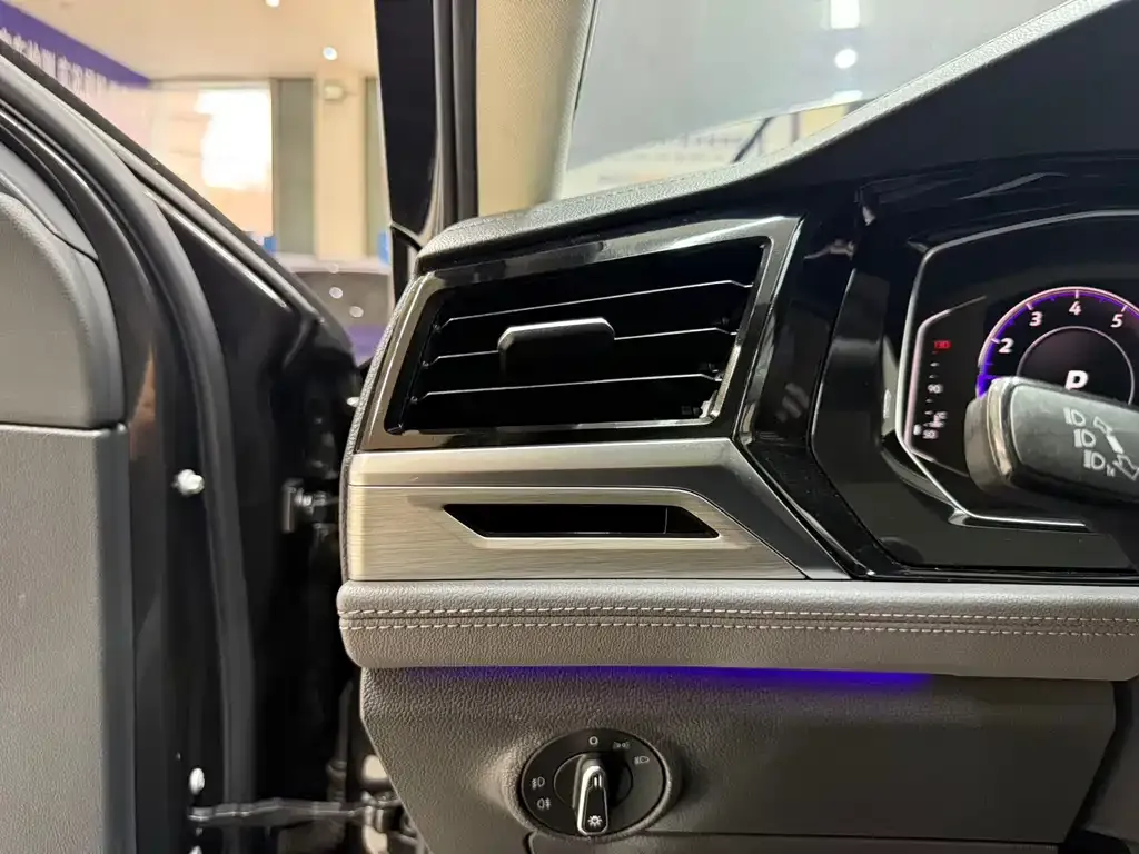 Volkswagen Sagitar 2022 из CN, фото 9
