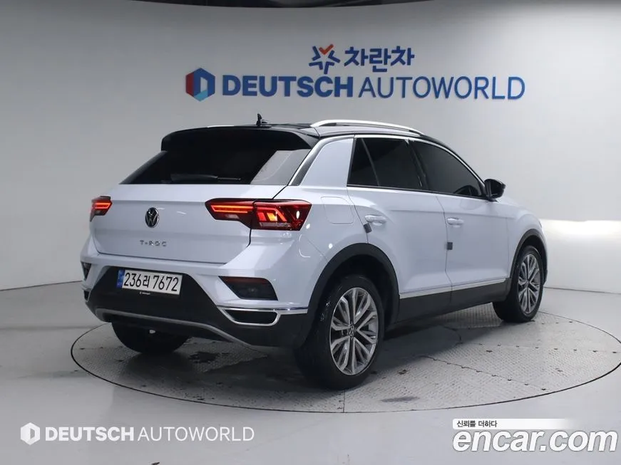 Volkswagen T-Roc — фото 2