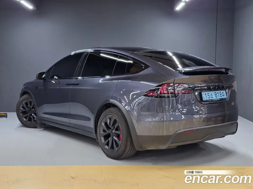 Tesla Model X 2023 из KR, фото 2