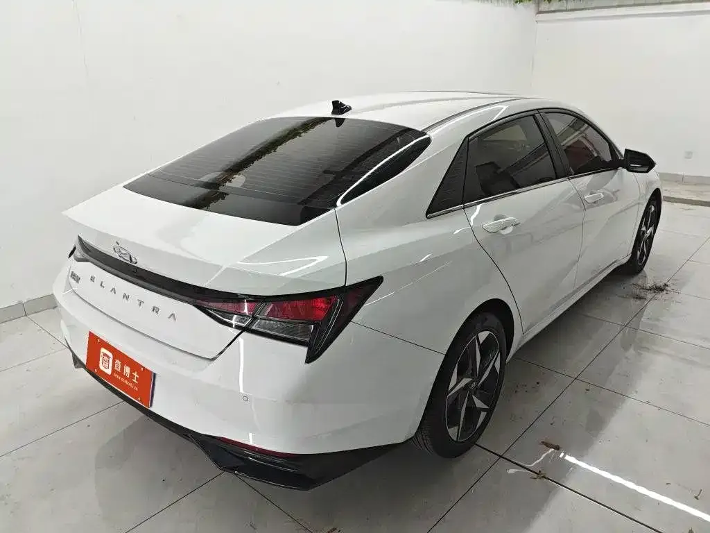 Hyundai Elantra 2022 из CN, фото 4