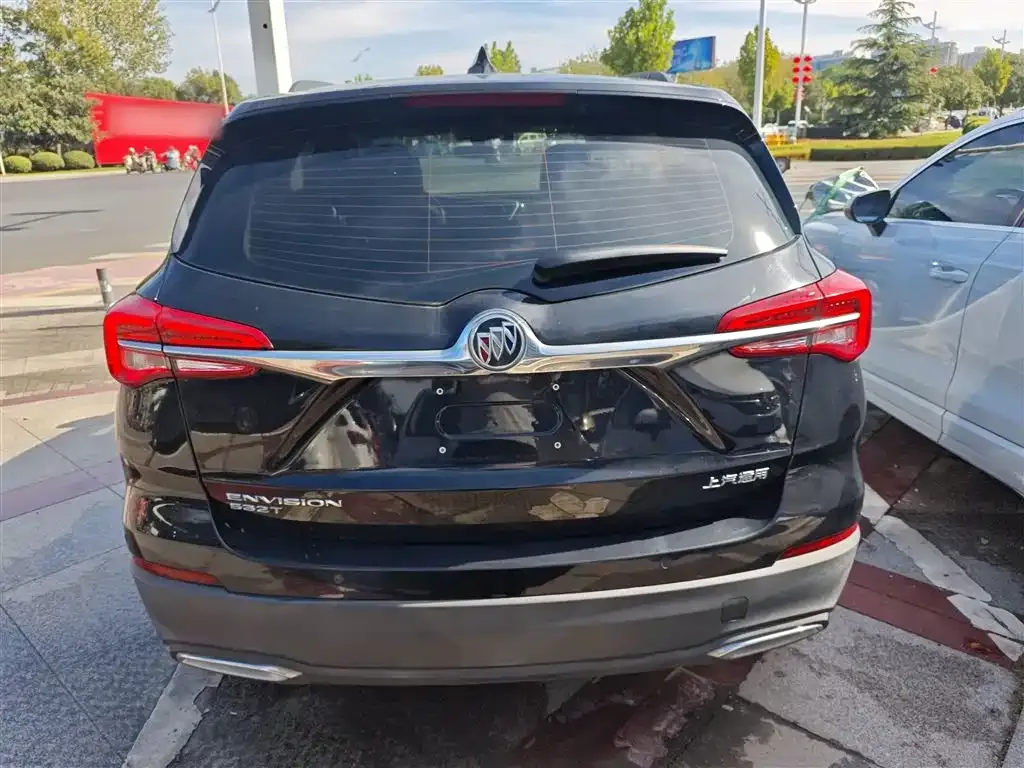 Buick Envision Plus — фото 6