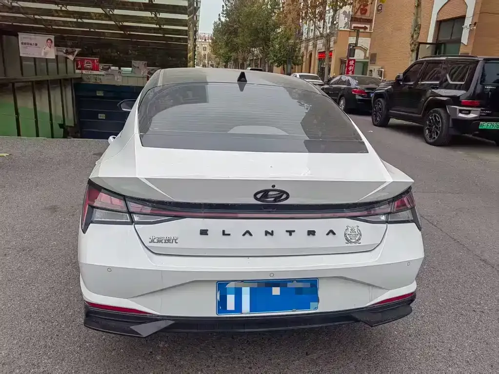 Hyundai Elantra 2022 из CN, фото 3