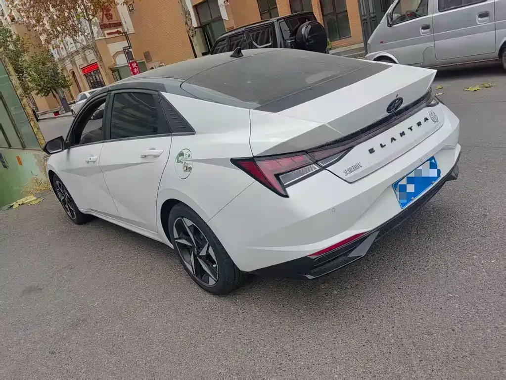 Hyundai Elantra 2022 из CN, фото 4