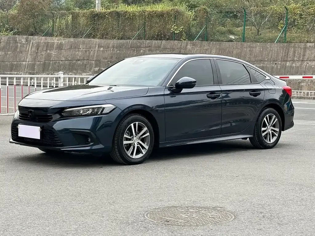 Honda Civic — фото 1
