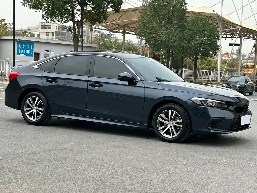 Honda Civic — фото 3